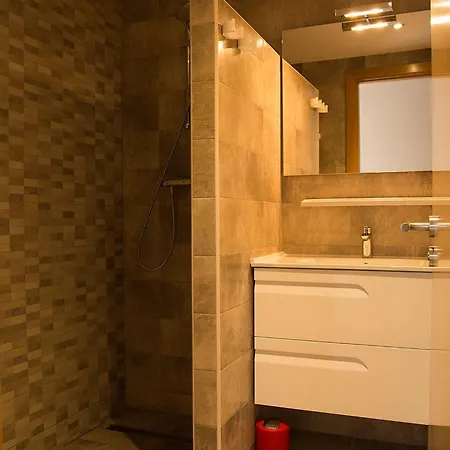 Moderne Medes Mar Mit Privatpool *